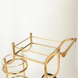 Luxuriöser Titan-<span class=keywords><strong>Gold</strong></span> Weintrolley, Europäischer Königlicher Getränkeservicewagen, 3-stöckiger Speisen-Servierwagen für Hotels - Product Image 2