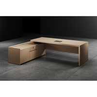 Bureau de direction en bois massif de qualité supérieure, bureau de PDG pour projet de bureau commercial, grand espace de travail