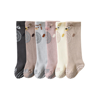 <span class=keywords><strong>Calcetines</strong></span> de bebé hasta los muslos con rodilleras, proveedor de <span class=keywords><strong>calcetines</strong></span> de agarre con rodilleras, <span class=keywords><strong>calcetines</strong></span> de bebé 3D individuales para gatear - Product Image 1
