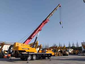 Grúa ZOOMLION de 50 Toneladas de Segunda Mano en Venta a Bajo Precio, Procedimientos de Exportación Completos, Altura Máxima de Elevación de 61.5m - Product Image 5