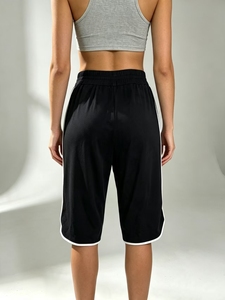 Pantalon de survêtement court populaire pour femme avec bande contrastante latérale, taille haute élastique avec cordon de serrage, coupe droite ample et décontractée - Product Image 3
