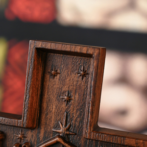 Croix en bois <span class=keywords><strong>de</strong></span> la Nativité avec verset biblique, croix murale chrétienne <span class=keywords><strong>de</strong></span> Noël représentant la naissance <span class=keywords><strong>de</strong></span> Jésus pour la décoration <span class=keywords><strong>de</strong></span> l'église et <span class=keywords><strong>de</strong></span> la maison - Product Image 4