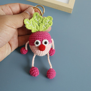Super mignon dessin animé crocheté à la main carotte tête pendentif crochet porte-clés pendentif tricoté à la main <span class=keywords><strong>radis</strong></span> Crochet porte-clés - Product Image 5