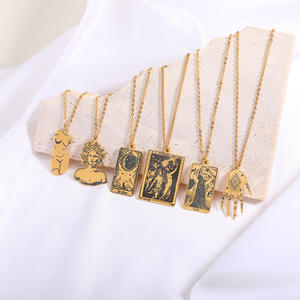 Go Party Kreative Mythologie Medusa Gorgon Square <span class=keywords><strong>Tarot</strong></span> Palm Anhänger Halskette Frauen Alt griechisches Symbol Edelstahl Schmuck - Product Image 3