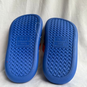 Pantofole per bambini blu rosse con cartoni animati, taglia 18-35, suola antiscivolo in EVA, scarpe estive per ragazzi di 4-6 anni - Product Image 5