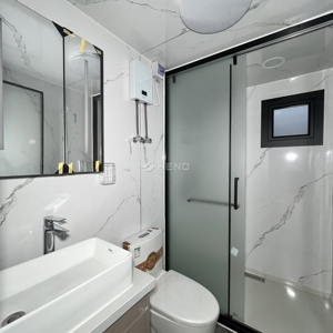 Maison conteneur en acier extensible moderne de 40 pieds avec toit en chevrons, cuisine, chambre et salle de bain préfabriquées – Appartement de grand-mère - Product Image 4