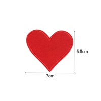 Patchs de broderie en forme de coeurs rouges patchs de coeur brodés à repasser sur des patchs en forme de coeur pour vêtements