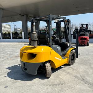 בשימוש <span class=keywords><strong>komatsu</strong></span> FD30T-17 מלגזה מקורי תוצרת יפן יד שנייה tcm/<span class=keywords><strong>komatsu</strong></span> 3ton מלגזה - Product Image 4