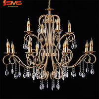 Lustre en métal doré de grande taille avec lumière chaude pour la décoration de plafond de mariage, événement ou fête - Vente flash SMS