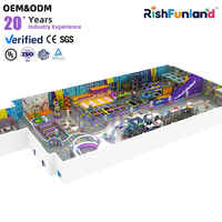 Aire de jeux intérieure pour enfants d'âge préscolaire, parc de trampolines, mur d'escalade, jeux d'arcade pour enfants, grande aire de jeux intérieure