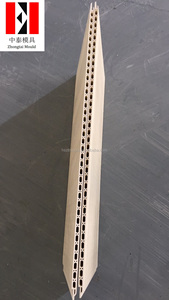 แม่พิมพ์รีดขึ้นรูปฝ้าเพดาน ผลผลิตสูง แม่พิมพ์แผงผนังความแม่นยำสูง วัสดุเหล็ก หัวแม่พิมพ์ ระบบรางเย็น ทนทานต่อการสึกหรอและการกัดกร่อนสูง - Product Image 2