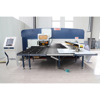 Presse à poinçonner CNC miniature DADONG 30t pour la perforation de tôles