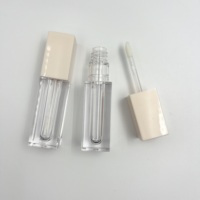 Personnalisé pour Tubes en plastique de rouge à lèvres liquide transparent 6ML Pots de brillant à lèvres carrés vides Conteneurs de rouge à lèvres carrés personnalisés