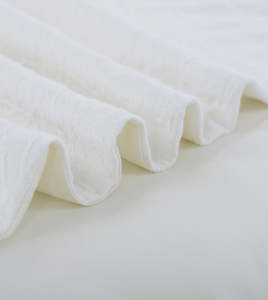 Juego de Ropa de Cama de Lujo 100% Algodón Satén Jacquard, Color Blanco Hueso, Seguro para la Piel, para una Experiencia de Sueño Premium - Product Image 2