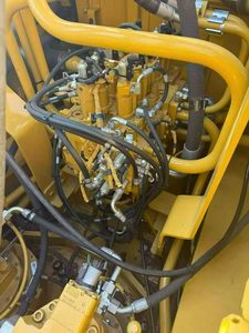 รถขุดตีนตะขาบ Caterpillar Cat374 มือสองจากญี่ปุ่น เครื่องจักรขุดขนาดใหญ่สำหรับงานก่อสร้าง ขาย - Product Image 6