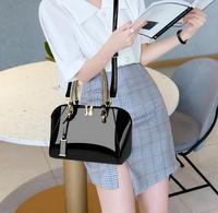 Sacs à main pour femmes en cuir PU breveté 2026, sacs à main brillants, sens de la haute couture, grande capacité, sacs à main pour femmes, nouvelle mode, sac bandoulière