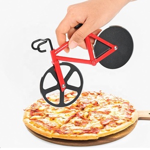 ใบมีดตัดพิซซ่าสแตนเลสอย่างดี ไม่ติดกระทะ พร้อมขาตั้ง รูปทรงจักรยาน - Product Image 2