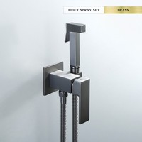 Desain Modern pistol abu-abu disikat Muslim dinding keran Bidet dingin & semprotan panas Shower Shattaf WC Set semprotan untuk kamar mandi