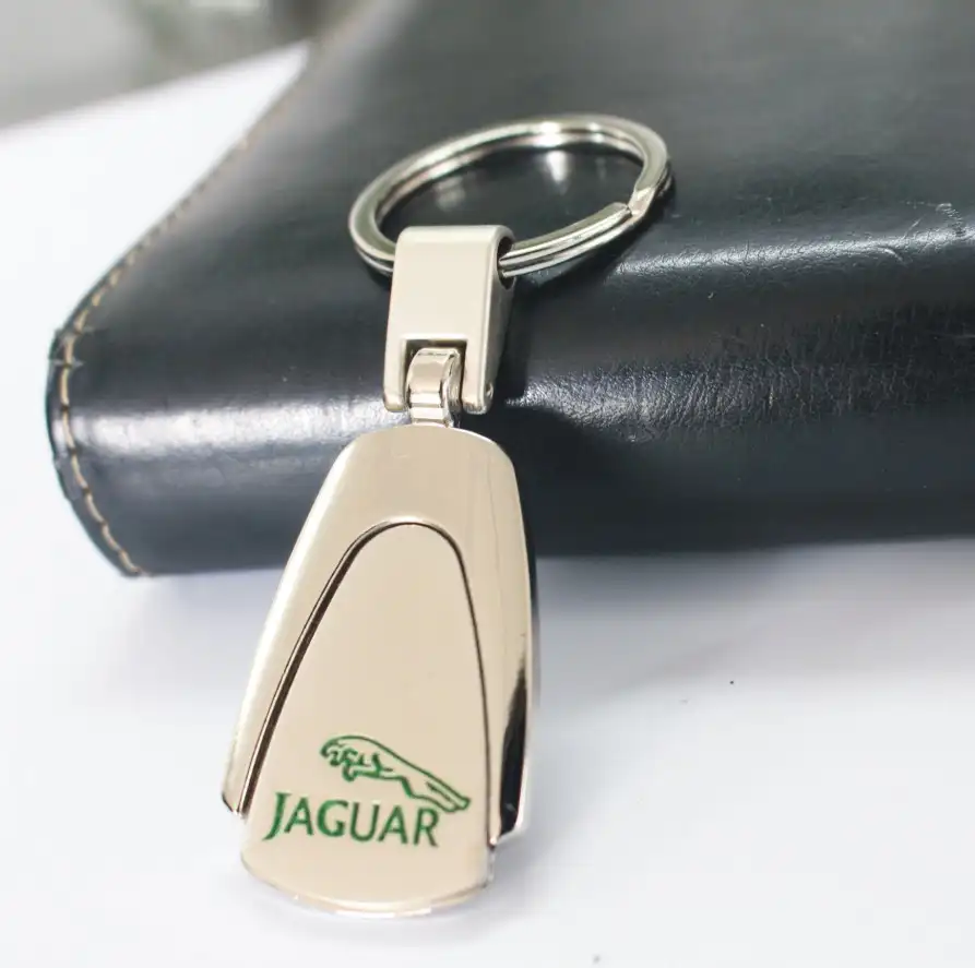Porte-clés personnalisé en métal, chaîne trapézoïdale, pendentif avec Logo de voiture, de haute qualité, pour Bmw, unités