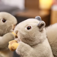 Jouets en peluche d'écureuil animé décoratifs pour enfants personnalisés de 20 cm, écureuil en peluche moelleux avec une queue épaisse, poupée en peluche