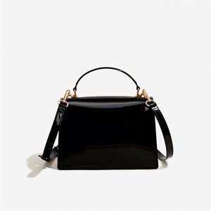 Sac bandoulière tendance 2025 pour femme, sac en gelée imperméable avec bandoulière unique, petit format carré, léger et durable - Product Image 5