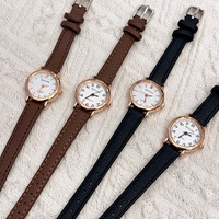 Jam Tangan Wanita Model Retro Sederhana Grosir, Dial Bulat Kecil, Tali Kulit Elegan, Jam Tangan Quartz Wanita