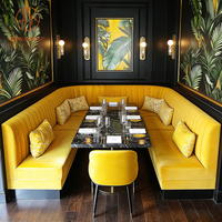 Ensemble de mobilier moderne en forme de L avec table et chaises en pierre frittée, revêtement en cuir et velours, pour café et restaurant, et banquette de style canapé.