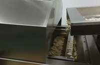 Ligne de production de chips de maïs Doritos, système d'extrusion à double vis haute capacité, moulin à farine en acier inoxydable, pompe, boîte de vitesses