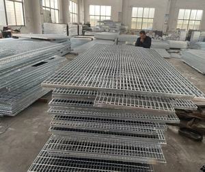 פלטת פלדה מגולוונת פתוחה / רשת רצפה לרצפת ביניים כבדה עבור מדפי משטחים בקנה מידה גדול - Product Image 6