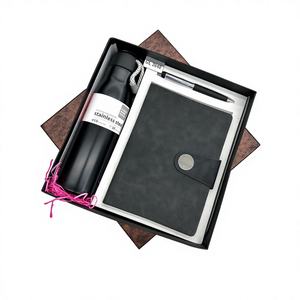 Set de Regalo Promocional de Diseño Personalizado con Libreta, Botella de Agua, Bolígrafo de Metal Negro, Estilo Lujoso y Artesanal para Negocios - Product Image 1
