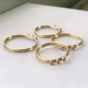 Uniek Ontwerp 14K Goud Gevulde Dubbele Lus Gecombineerd Met 2Mm Drievoudige Zirkoon Ring Verlovingsband Ring Ring Voor Dames Meisjes - Product Image 3