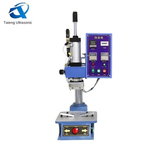 Máy tính để bàn nóng ép Máy tán đinh tự động sưởi ấm sản phẩm đồ chơi điện tử nóng chảy Máy trục vít cấy ghép nhựa - Product Image 2