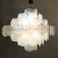 Lustre rond en verre de Murano de style moderne du milieu du siècle, luminaire suspendu élégant et luxueux pour salon, salle à manger, chambre à coucher, restaurant