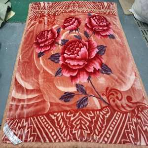 ผ้าห่มไมโครไฟเบอร์สำหรับใช้ในบ้านผ้าสักหลาดลายดอกไม้สีแดงขนาดควีนไซส์ - Product Image 1