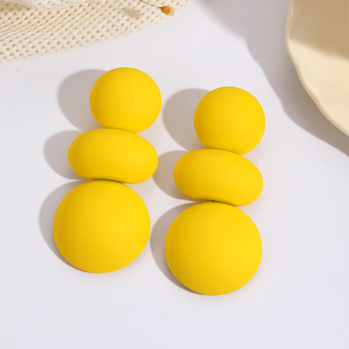 สีเหลือง