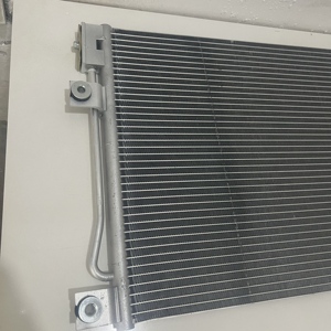 Parti di Ricambio per Camion Sinotruck Howo, Gruppo Radiatore Condensatore per Aria Condizionata 712W61942-0642 - Product Image 3