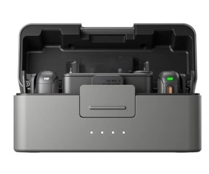 Microphone de Conférence Sans Fil Professionnel Lavalier – Ensemble 3 Pièces : Deux Émetteurs, Un Récepteur, Boîtier de Charge – Sans Fil 2.4G Anti-Bruit - Product Image 2