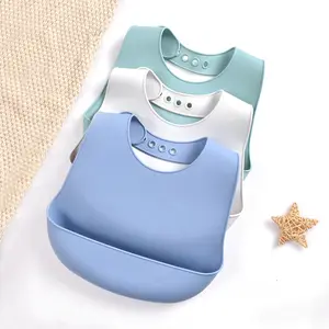 Özel Logo desen sıcak satış silikon bebek önlükler ayarlanabilir boyutları yüksek kalite yumuşak su geçirmez silikon bebek önlüğü