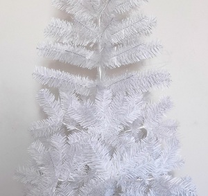 Arbre de Noël artificiel en PVC blanc, mince et sans éclairage, pour la décoration intérieure des fêtes - Product Image 5