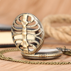 <span class=keywords><strong>Montre</strong></span> <span class=keywords><strong>de</strong></span> poche noire steampunk en os <span class=keywords><strong>de</strong></span> crâne avec design ajouré vintage, mouvement à quartz, chaîne – Bijou collier antique, cadeau - Product Image 5