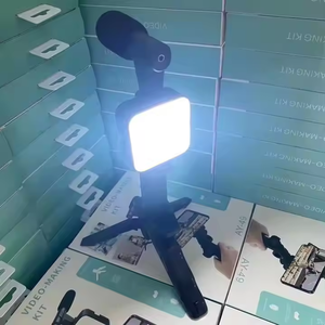 Kit de Trípode Móvil con Micrófono, Luz LED, Palo Selfie para Transmisión en Vivo, Soporte Portátil Mini para Fotografía y Transmisión en Vivo - Product Image 1