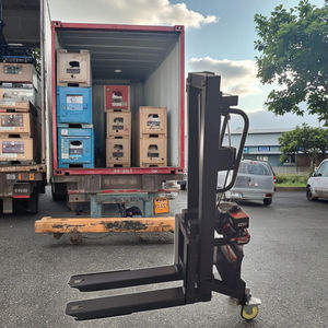 Mini carretilla elevadora eléctrica para uso en almacén 300KG Capacidad de peso 1,5 m Elevador hidráulico Control remoto y empuje manual Compacto Flexible - Product Image 4