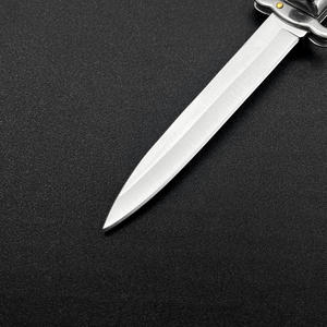 AKC <span class=keywords><strong>Italie</strong></span> Couteau pliant en acier inoxydable Manche en bois noir Multi-Tool Self-Defence <span class=keywords><strong>Camping</strong></span> Accessoire OEM Personnalisable DIY Combat - Product Image 3