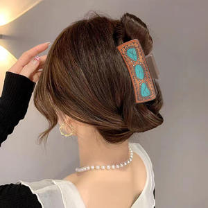 Pinza de pelo de cuero grabado, accesorios para el cabello de cuero de vaca azteca occidental para mujer, regalo del Día de la madre, regalo de vacaciones - Product Image 3