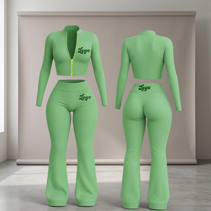 Conjunto Deportivo de Invierno para Mujer, Talla Grande, Estilo Hip Hop, con Logotipo Personalizado, Chaqueta con Cierre Completo y Pantalones Acampanados de Felpa, 2 Piezas - Product Image 3