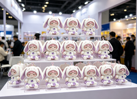 Porte-clés personnalisé en peluche lapin avec capuche pour fille, poupée en peluche sur mesure, conception OEM/ODM pour cadeau, jouet en peluche personnalisé