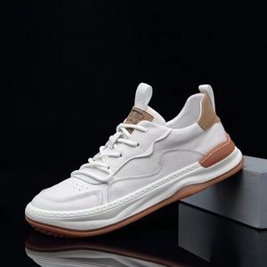 Nuevos Zapatos Casuales de Malla Transpirable para Hombre, de Cuero Blanco, Ligeros, a la Moda, para Primavera y Otoño - Product Image 1