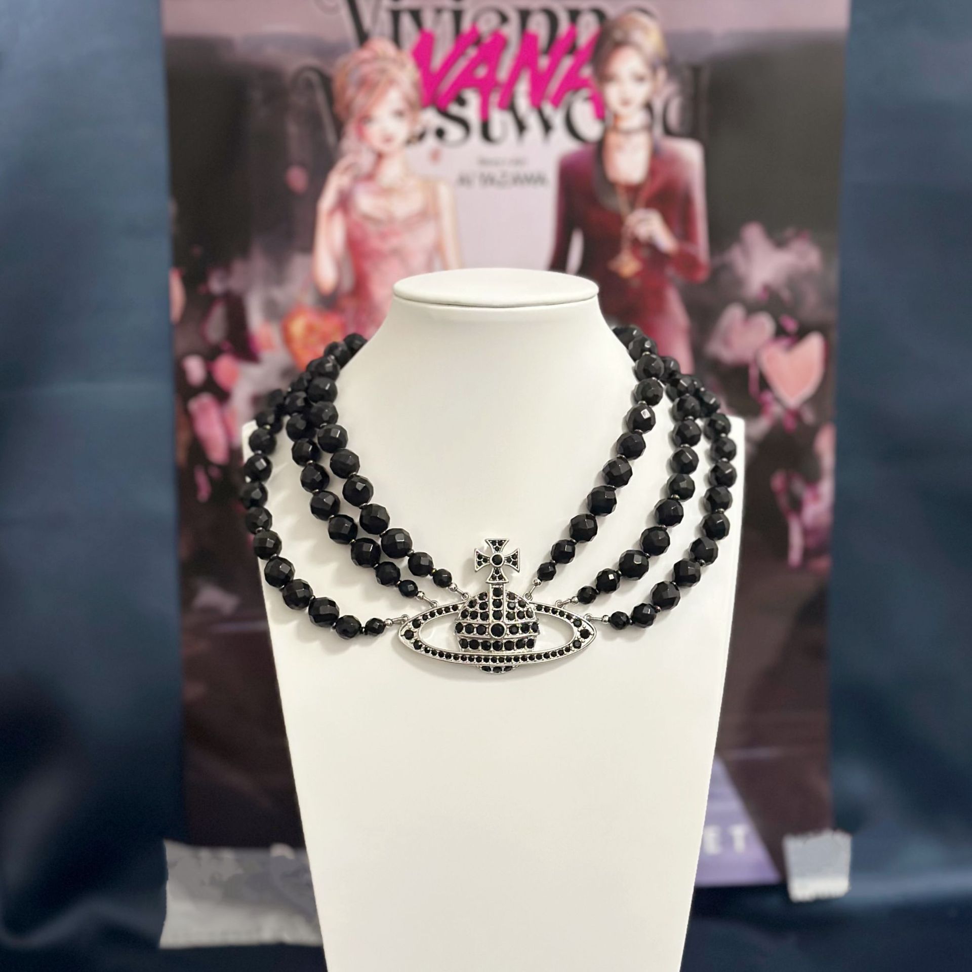 Collana tripla Saturno grande in onice nero