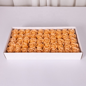 ดอกไม้สบู่สามชั้นพร้อมฐาน ดอกไม้จำลองแบบสาดสี วันวาเลนไทน์เวียดนาม - Product Image 6