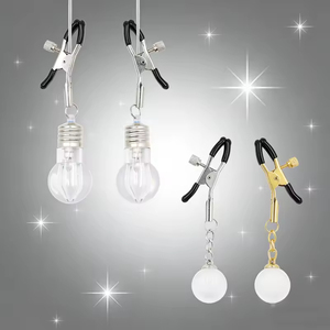Juego de Pinzas para Pezones Ajustables de Lujo con Campanas y Bolas de Cristal para Parejas, Juego BDSM, Entrenamiento Sensual de Senos, Juguete para Adultos - Product Image 2